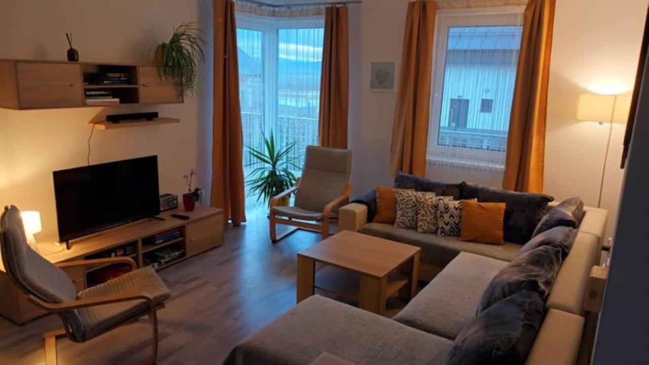 Апартаменты Dovolenkovy Dom Active & Relax Велька-Ломница Экстерьер фото